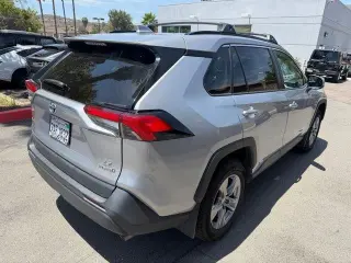 Toyota RAV4 Hybrid 2022 AWD LE 4dr SUV