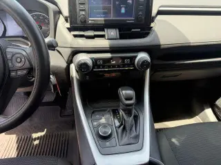 Toyota RAV4 Hybrid 2022 AWD LE 4dr SUV