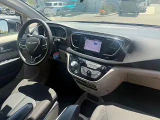 Chrysler Voyager 2022 LX 4dr Mini-Van