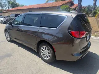 Chrysler Voyager 2022 LX 4dr Mini-Van