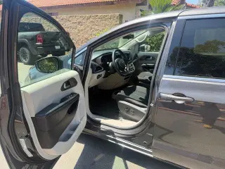 Chrysler Voyager 2022 LX 4dr Mini-Van