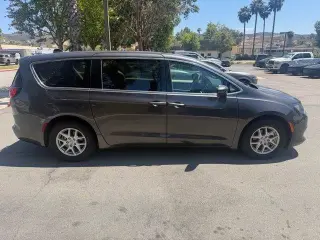 Chrysler Voyager 2022 LX 4dr Mini-Van