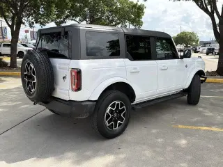Ford Bronco 2022 4x4 Badlands Advanced 4dr SUV