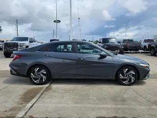 Hyundai ELANTRA 2024 Limited 4dr Sedan