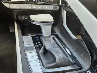 Hyundai ELANTRA 2024 Limited 4dr Sedan