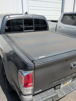 Toyota Tacoma 2022 4x2 SR5 4dr Double Cab 5.0 ft SB