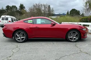 Ford Mustang 2024 EcoBoost 2dr Fastback