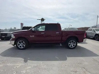 Ram 1500 2017 4x4 Laramie 4dr Crew Cab 5.5 ft. SB Pickup