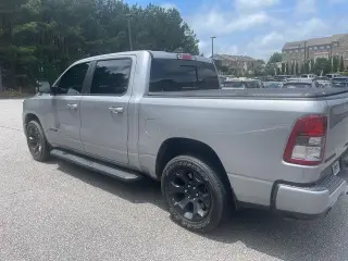Ram 1500 2022 4x2 Big Horn 4dr Crew Cab 5.6 ft. SB Pickup