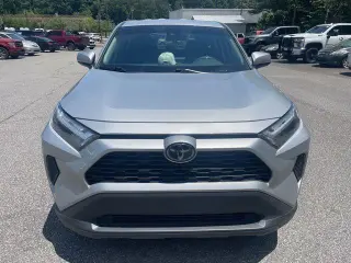 Toyota RAV4 2024 AWD LE 4dr SUV