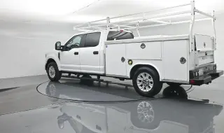 Ford F-250 Super Duty 2021 4x2 XL 4dr Crew Cab 8 ft. LB Pickup