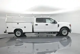 Ford F-250 Super Duty 2021 4x2 XL 4dr Crew Cab 8 ft. LB Pickup