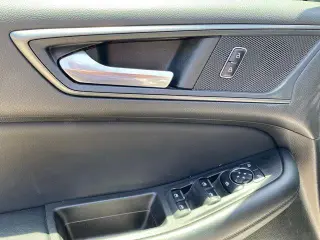 Ford Edge 2022 AWD SE 4dr Crossover