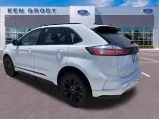 Ford Edge 2022 AWD SE 4dr Crossover