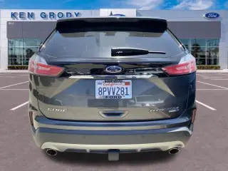 Ford Edge 2020 AWD Titanium 4dr Crossover