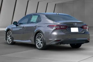 Toyota Camry Hybrid 2023 XLE 4dr Sedan