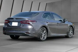 Toyota Camry Hybrid 2023 XLE 4dr Sedan