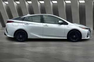Toyota Prius Prime 2017 Advanced 4dr Hatchback