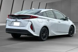 Toyota Prius Prime 2017 Advanced 4dr Hatchback