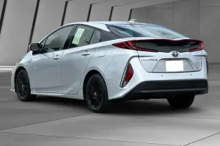 Toyota Prius Prime 2017 Advanced 4dr Hatchback