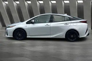 Toyota Prius Prime 2017 Advanced 4dr Hatchback
