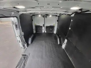 Ford Transit 2025 150 3dr SWB Low Roof Cargo Van
