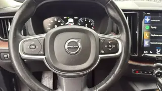 Volvo XC60 2019 AWD T5 Momentum 4dr SUV