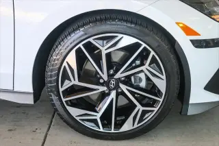 Hyundai IONIQ 6 2024 Limited 4dr Sedan