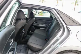 Hyundai ELANTRA 2025 SE 4dr Sedan
