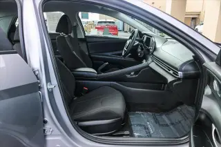 Hyundai ELANTRA 2025 SE 4dr Sedan