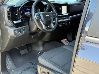 Chevrolet Silverado 1500 2022 4x2 LT 4dr Crew Cab 5.8 ft. SB