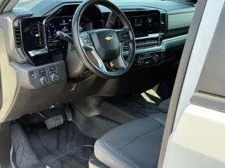 Chevrolet Silverado 1500 2023 4x4 LT 4dr Crew Cab 5.8 ft. SB w/1LT