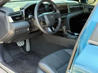 Toyota Camry 2025 SE 4dr Sedan