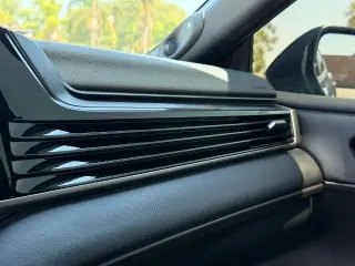 Toyota Camry 2025 SE 4dr Sedan