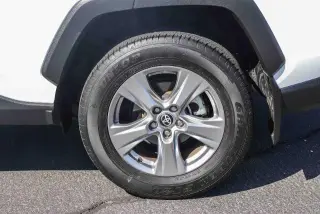 Toyota RAV4 2024 XLE 4dr SUV