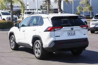 Toyota RAV4 2024 XLE 4dr SUV