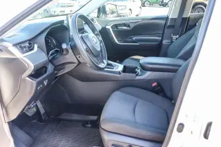 Toyota RAV4 2024 XLE 4dr SUV