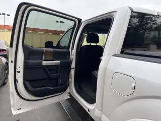 Ford F-150 2018 4x4 King Ranch 4dr SuperCrew 5.5 ft. SB