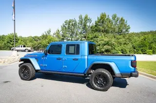 Jeep Gladiator 2023 4x4 Mojave 4dr Crew Cab 5.0 ft. SB