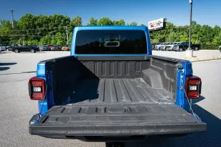 Jeep Gladiator 2023 4x4 Mojave 4dr Crew Cab 5.0 ft. SB
