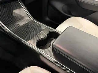 Tesla Model Y 2020 AWD Long Range 4dr Crossover
