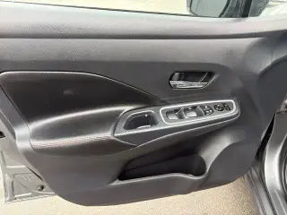Nissan Versa 2025 SR 4dr Sedan
