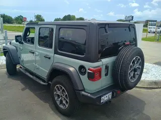 Jeep Wrangler 2024 4x4 Sport 4dr SUV