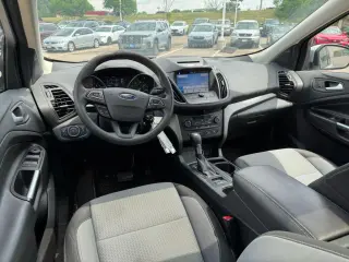 Ford Escape 2017 AWD SE 4dr SUV