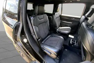 Jeep Grand Cherokee L 2023 4x2 Laredo X 4dr SUV
