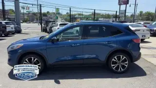 Ford Escape 2022 AWD SE 4dr SUV