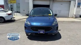 Ford Escape 2022 AWD SE 4dr SUV