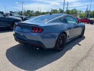 Ford Mustang 2024 EcoBoost 2dr Fastback