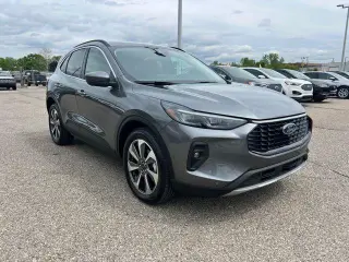 Ford Escape 2024 AWD Platinum 4dr SUV