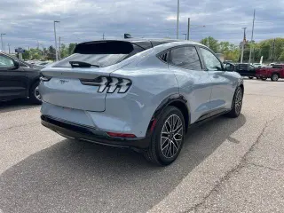 Ford Mustang Mach-E 2024 AWD Premium 4dr SUV